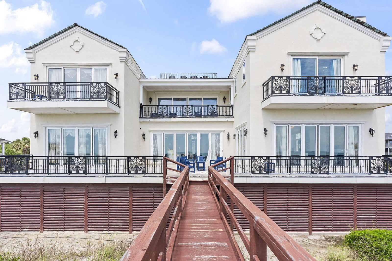 Oceanfront facade and boardwalk