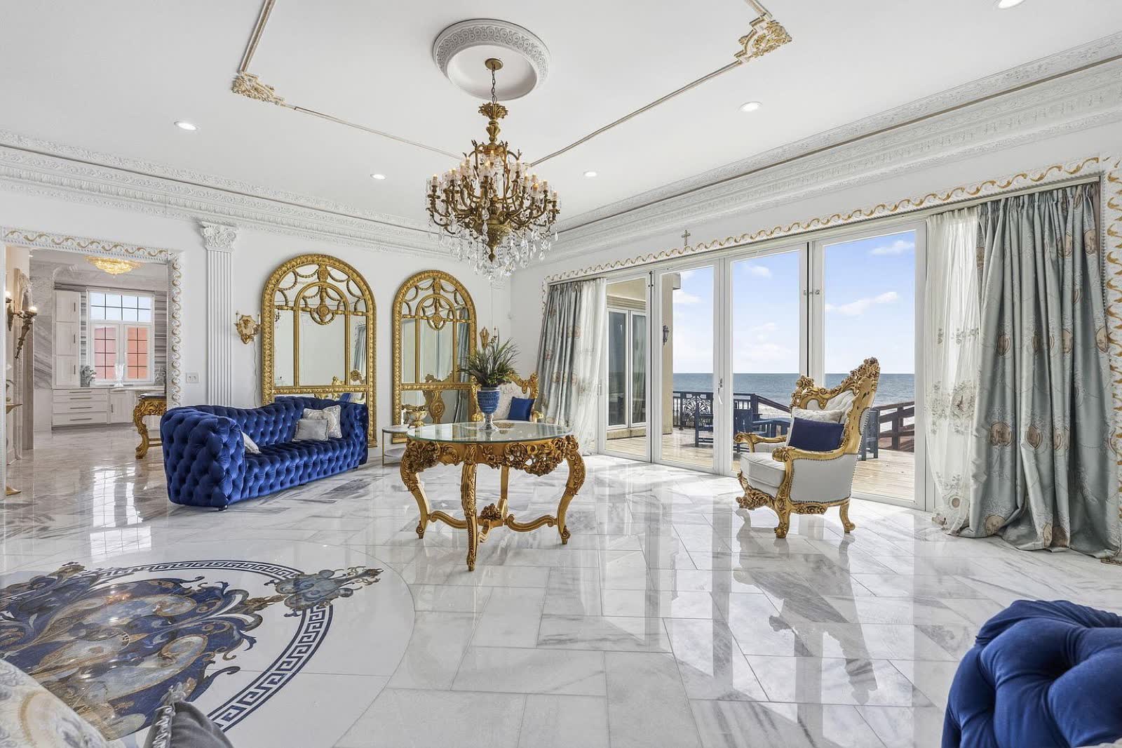 Oceanfront salon